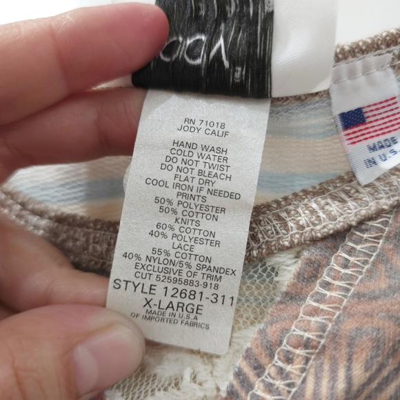JODY CALI Colorful Native Aztec Striped Long Sleeve, French Terry, Lace, XL - Picture 13 of 16